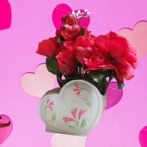 Vintage FTD Valentines Heart Planter Vase White Pink Flowers